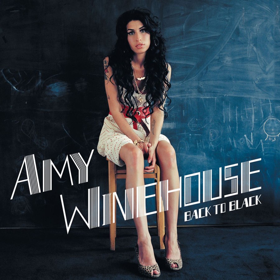 Hoes van Back to Black van Amy Winehouse, als voorwerp gefotografeerd